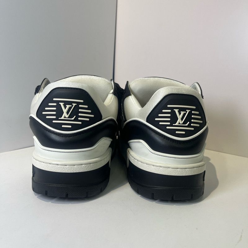 Louis Vuitton Louis Vuitton Trainer Maxi Low-Top Sneakers 0079 Size US 9.5 / EU 42-43 - 3 Thumbnail