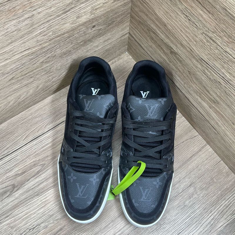 Louis Vuitton Louis Vuitton Trainer Stylish Low-Top Sneakers 0079 Size US 11 / EU 44 - 3 Thumbnail