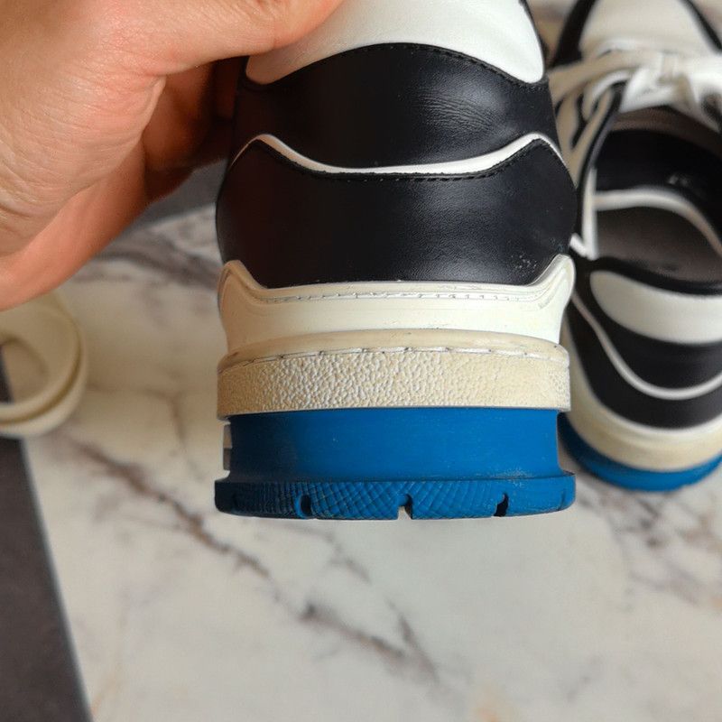 Louis Vuitton Louis Vuitton Trainer Black and Blue Sneakers 0079 Size US 9.5 / EU 42-43 - 8 Thumbnail