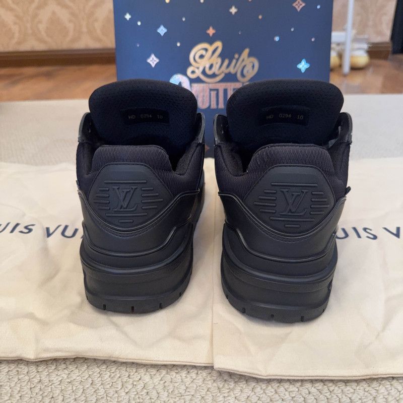 Louis Vuitton Louis Vuitton Black Trainer Sneakers for Men and Women 0079 Size US 10.5 / EU 43-44 - 3 Thumbnail