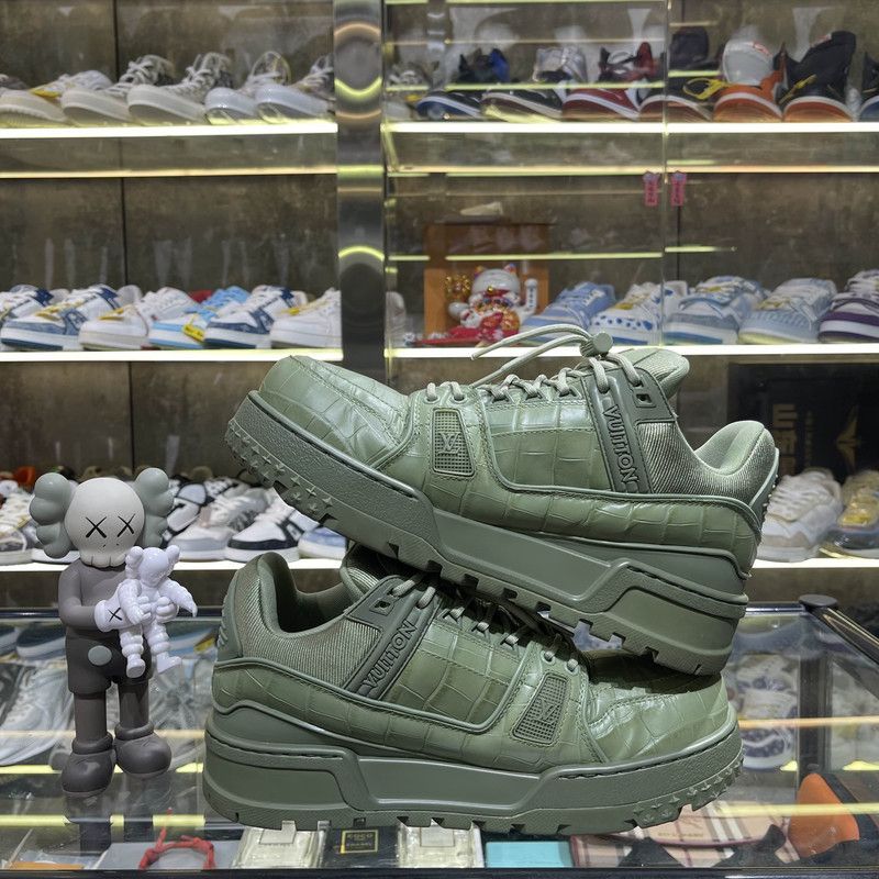 Louis Vuitton Louis Vuitton Trainer Maxi Green Low-Top Sneakers 0079 Size US 8 / EU 41 - 10 Thumbnail
