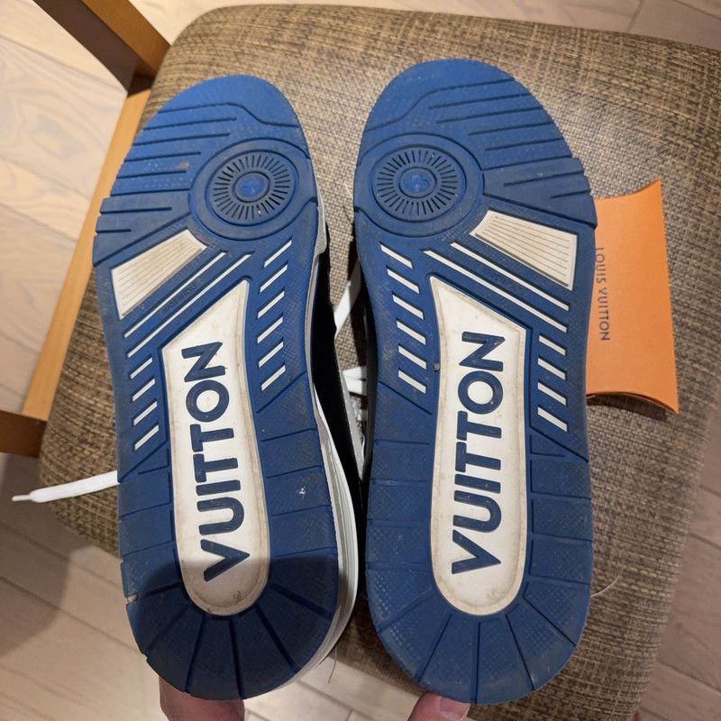 Louis Vuitton Louis Vuitton Trainer Black Blue Sneakers 0079 Size US 10.5 / EU 43-44 - 4 Thumbnail
