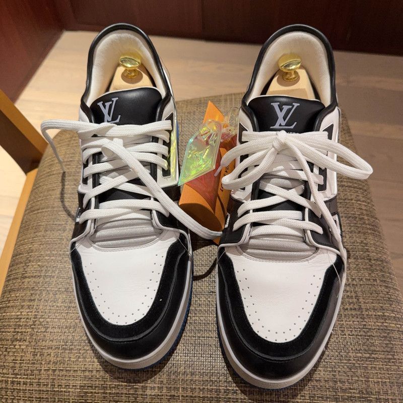 Louis Vuitton Louis Vuitton Trainer Black Blue Sneakers 0079 Size US 10.5 / EU 43-44 - 2 Thumbnail