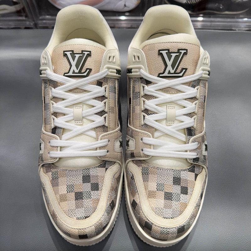 Louis Vuitton Louis Vuitton Trainer Low-Top Sneakers - Limited Edition 0079 Size US 10.5 / EU 43-44 - 2 Thumbnail