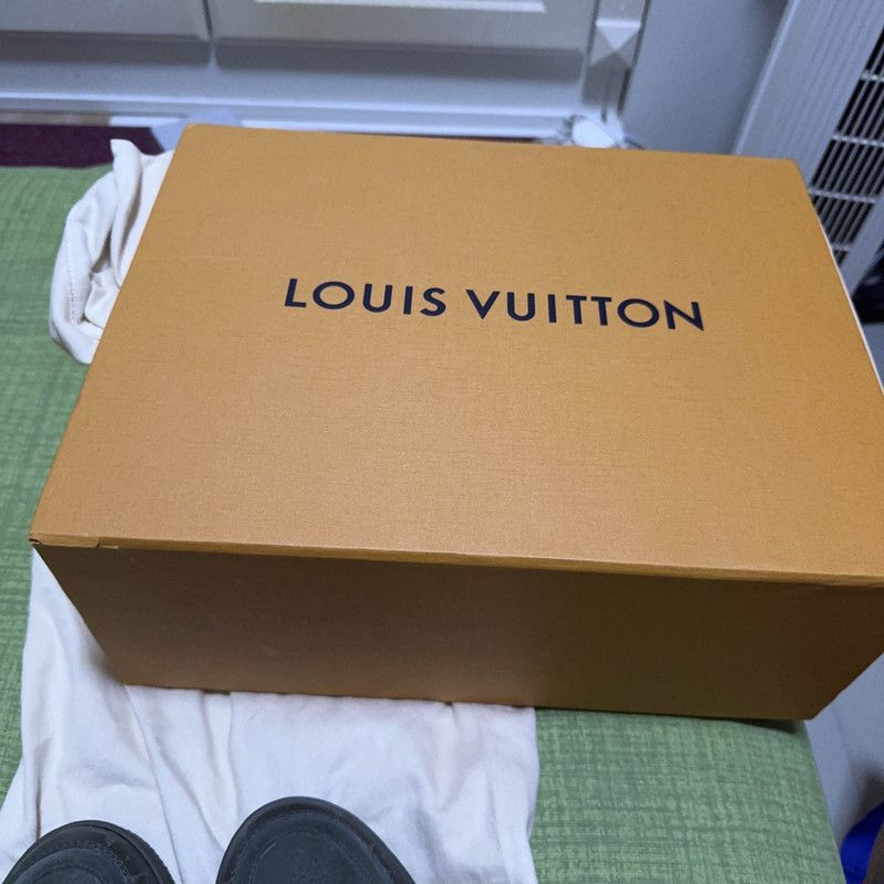 Louis Vuitton Louis Vuitton Green Suede Low-Top Sneakers 0079 Size US 8 / EU 41 - 6 Thumbnail