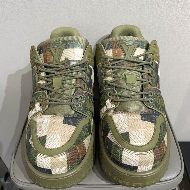 Louis Vuitton Louis Vuitton Trainer Maxi Low Top Sneakers in Green 0079 Size US 9.5 / EU 42-43 - 2 Thumbnail