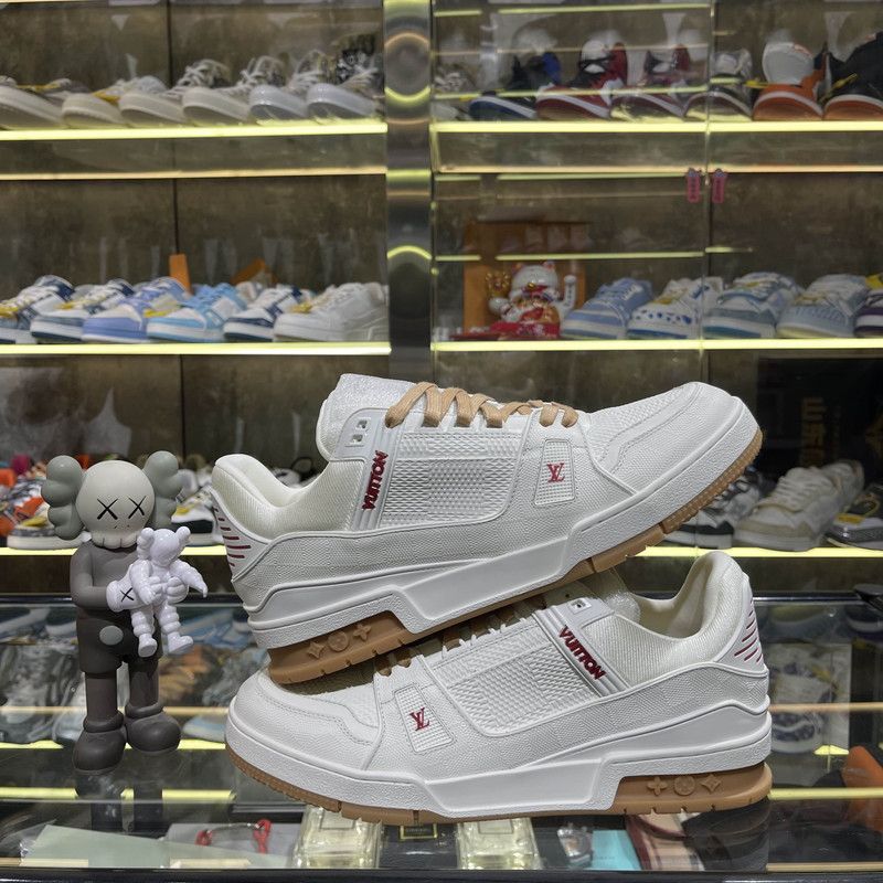 Louis Vuitton Louis Vuitton White Leather Low-Top Sneakers for Men 0079 Size US 9.5 / EU 42-43 - 7 Thumbnail