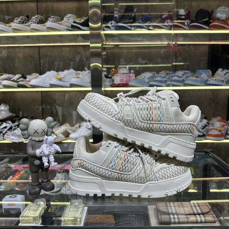 Louis Vuitton Louis Vuitton Trainer Leather Low-Top Sneakers 0079 Size US 8 / EU 41 - 10 Thumbnail