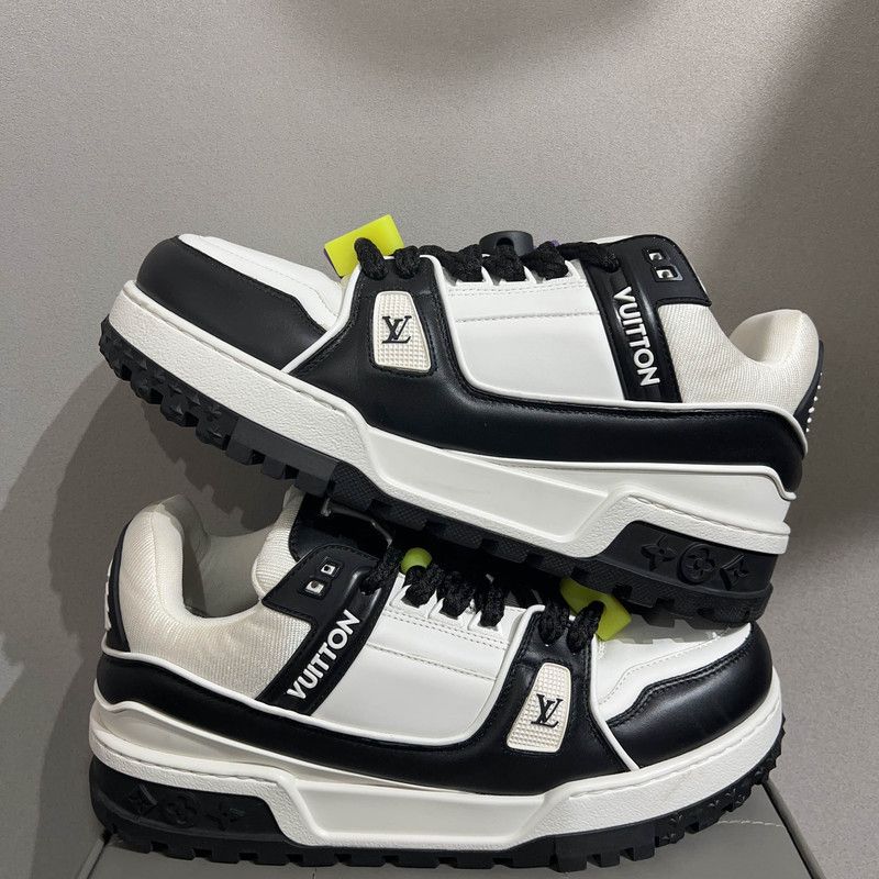 Louis Vuitton Louis Vuitton Trainer Maxi Low-Top Sneakers 0079 Size US 9 / EU 42 - 7 Thumbnail