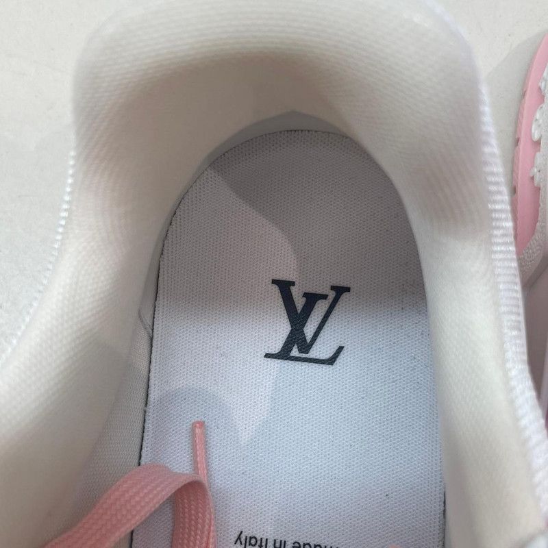 Louis Vuitton Louis Vuitton Trainer Low Top Fashion Sneakers 0079 Size US 9 / EU 42 - 14 Thumbnail