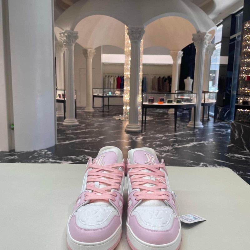 Louis Vuitton Louis Vuitton Trainer Low Top Fashion Sneakers 0079 Size US 9 / EU 42 - 2 Thumbnail