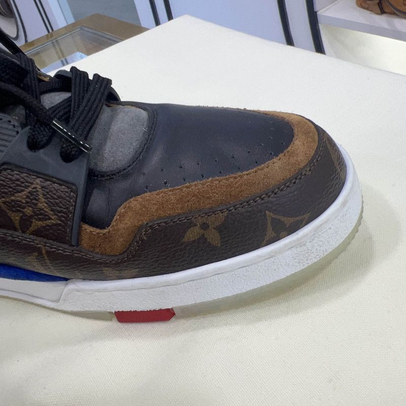 Louis Vuitton Louis Vuitton Stylish Low-Top Sneakers for Men 0079 Size US 9.5 / EU 42-43 - 6 Thumbnail