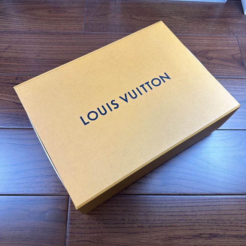 Louis Vuitton Louis Vuitton Red and White Trainer Fashion Sneakers 0079 Size US 9 / EU 42 - 6 Thumbnail