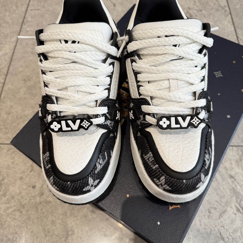 Louis Vuitton Louis Vuitton Trainer Maxi Black White Sneakers 0079 Size US 6.5 / EU 39-40 - 2 Thumbnail