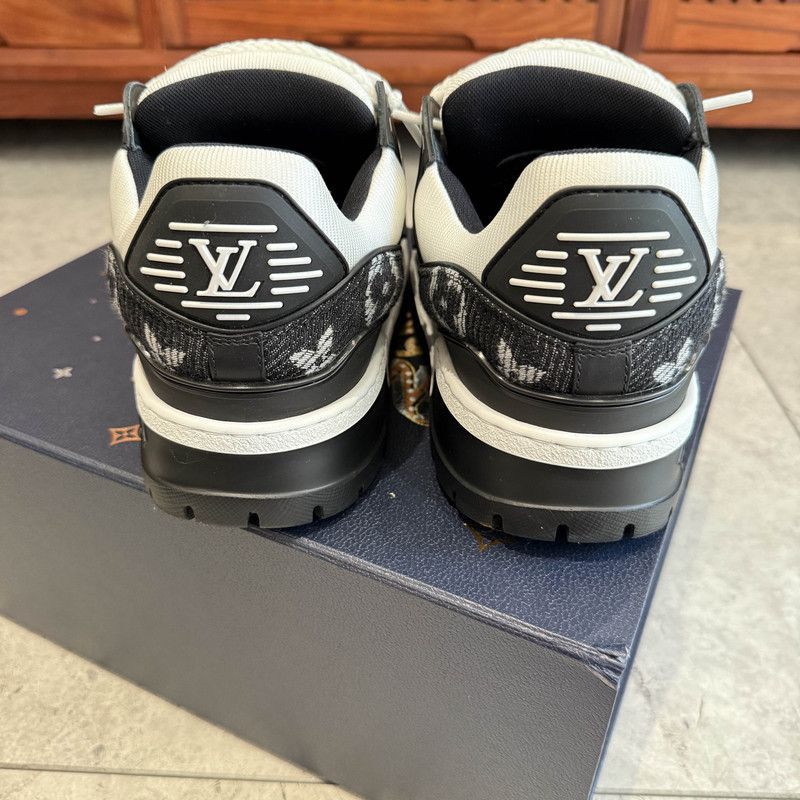 Louis Vuitton Louis Vuitton Trainer Maxi Black White Sneakers 0079 Size US 6.5 / EU 39-40 - 3 Thumbnail