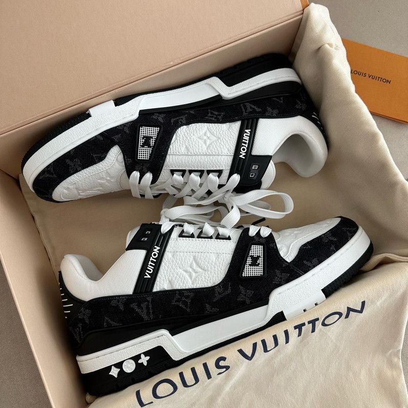 Louis Vuitton Louis Vuitton Panda Pattern Low-Top Sneakers 0079 Size US 10.5 / EU 43-44 - 2 Thumbnail