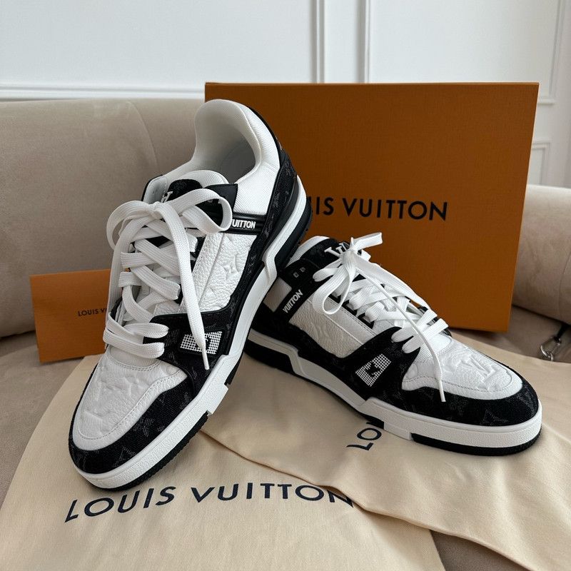 Louis Vuitton Louis Vuitton Panda Pattern Low-Top Sneakers 0079 Size US 10.5 / EU 43-44 - 3 Thumbnail
