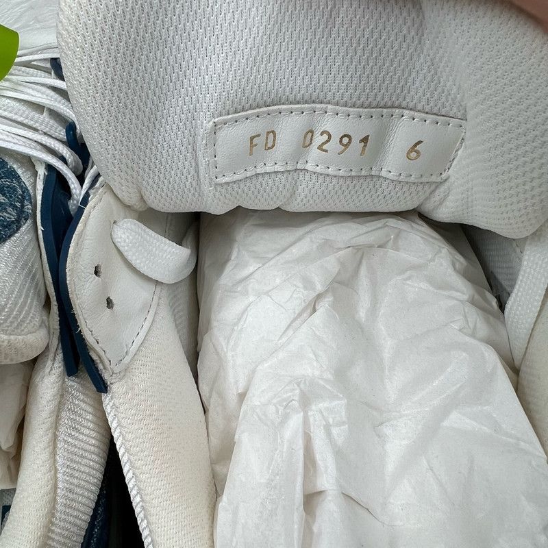 Louis Vuitton Louis Vuitton Leather Low-Top Trainer Sneakers 0079 Size US 7.5 / EU 40-41 - 5 Thumbnail