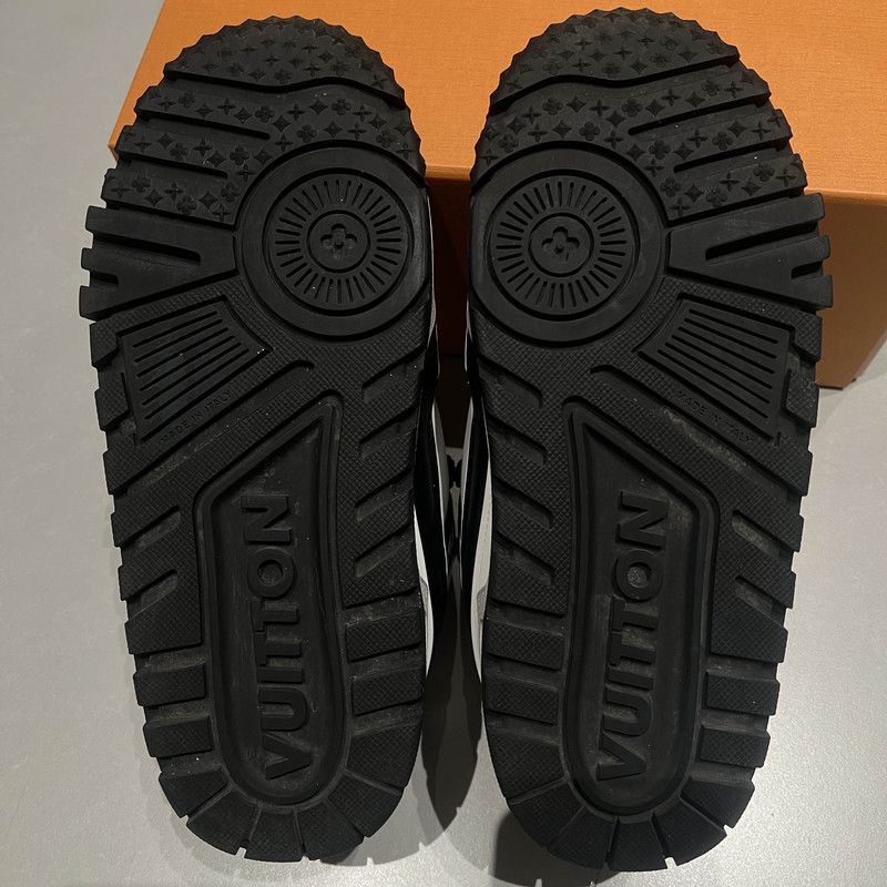 Louis Vuitton Louis Vuitton Trainer Maxi Low-Top Sneakers 0079 Size US 8.5 / EU 41-42 - 4 Thumbnail