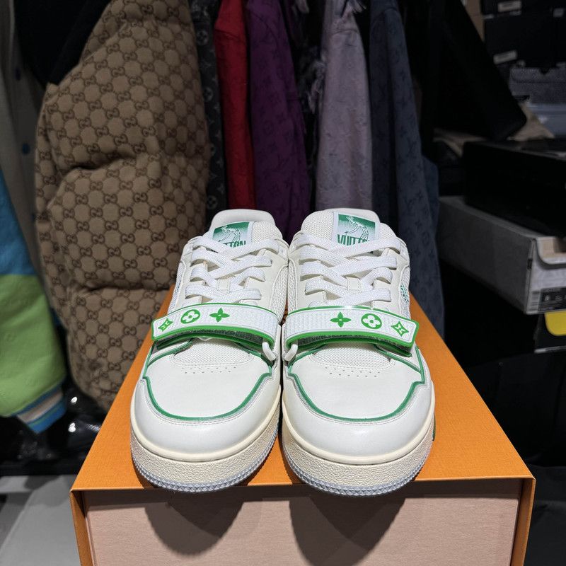 Louis Vuitton Louis Vuitton Vintage Trainer Sneakers in White and Green 0079 Size US 8 / EU 41 - 2 Thumbnail
