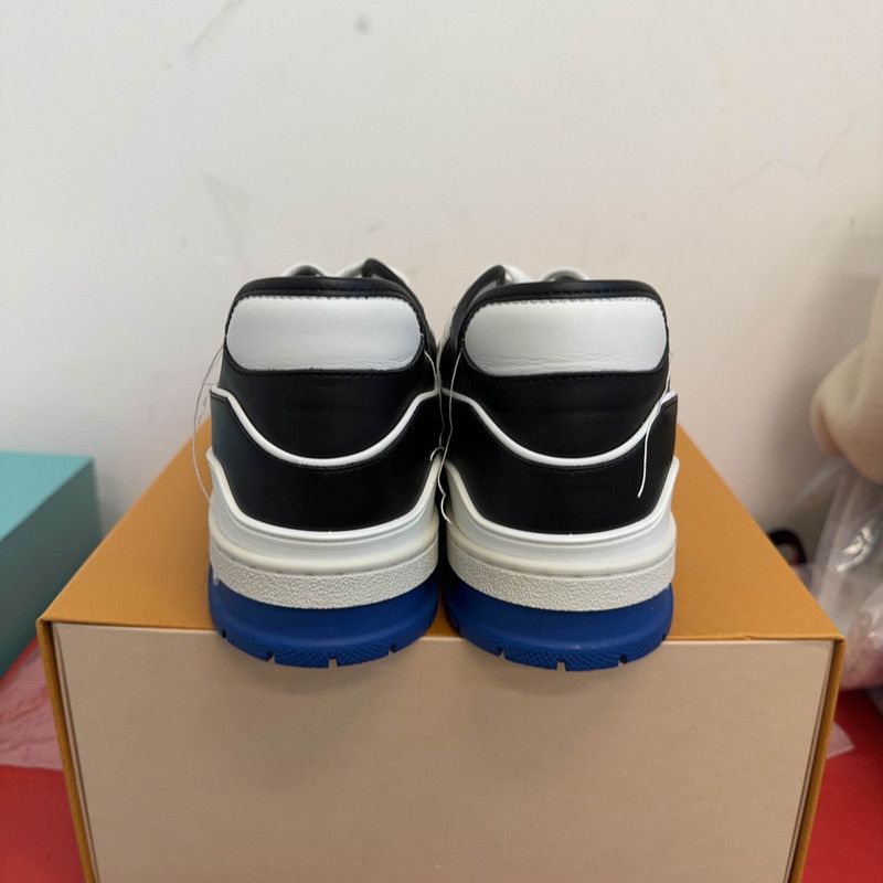 Louis Vuitton Louis Vuitton Trainer Sneakers in Black and Blue 0079 Size US 10.5 / EU 43-44 - 3 Thumbnail