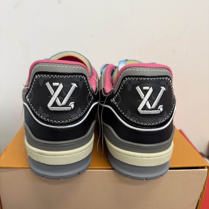 Louis Vuitton Louis Vuitton Colorful Low-Top Trainer Sneakers 0079 Size US 8.5 / EU 41-42 - 3 Thumbnail