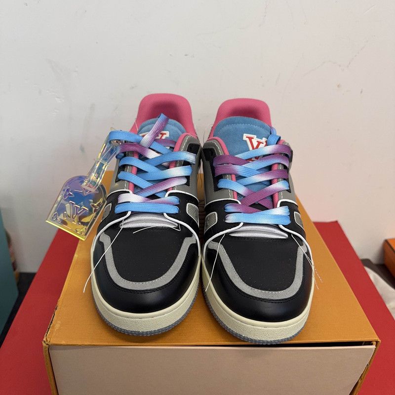 Louis Vuitton Louis Vuitton Colorful Low-Top Trainer Sneakers 0079 Size US 8.5 / EU 41-42 - 2 Thumbnail