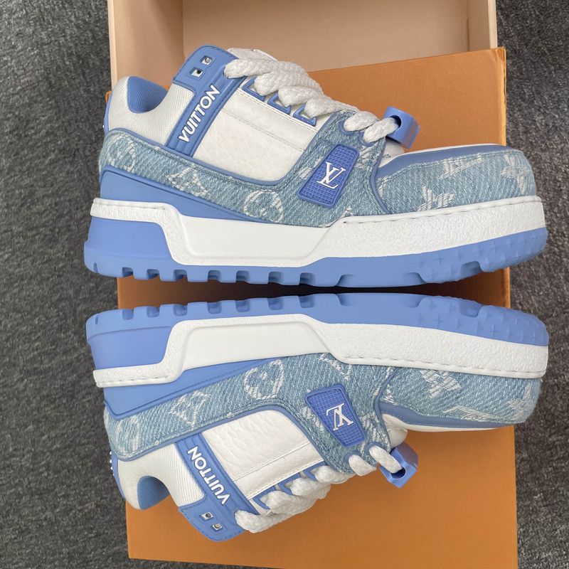 Louis Vuitton Louis Vuitton Trainer Maxi Blue and White Sneakers 0079 Size US 7.5 / EU 40-41 - 8 Thumbnail