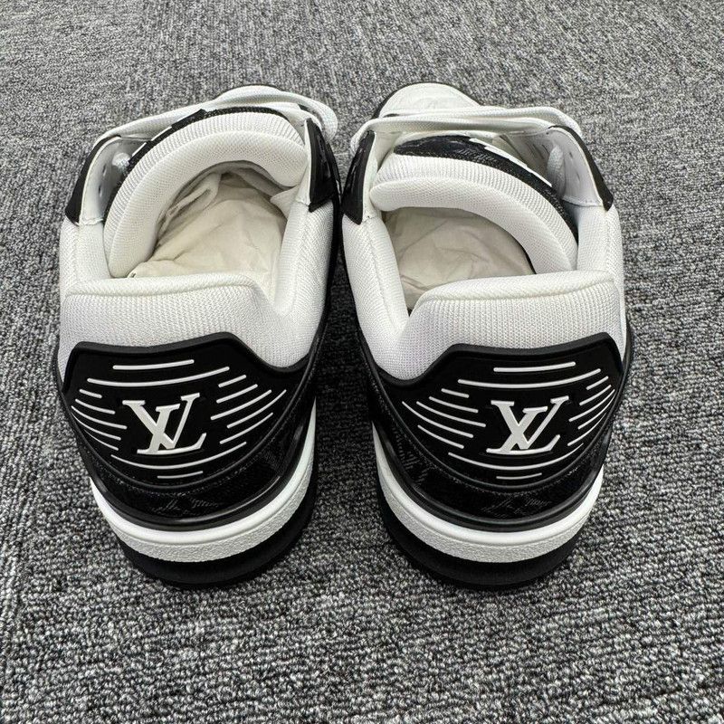 Louis Vuitton Louis Vuitton Black and White Sneakers 0079 Size US 8 / EU 41 - 6 Thumbnail