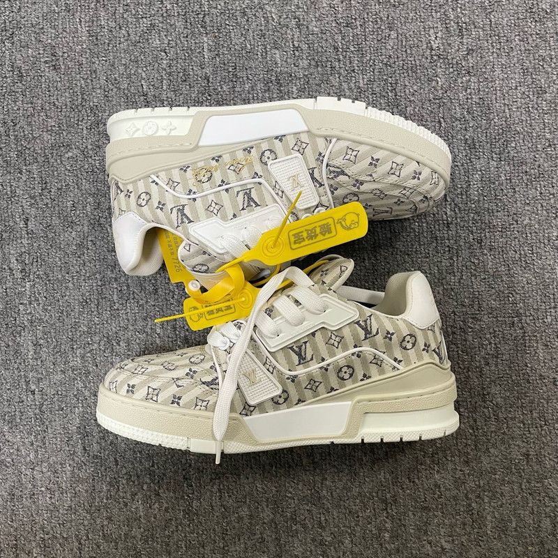 Louis Vuitton Louis Vuitton Trainer Sneakers in Light Brown 0079 Size US 5.5 / EU 38 - 4 Thumbnail