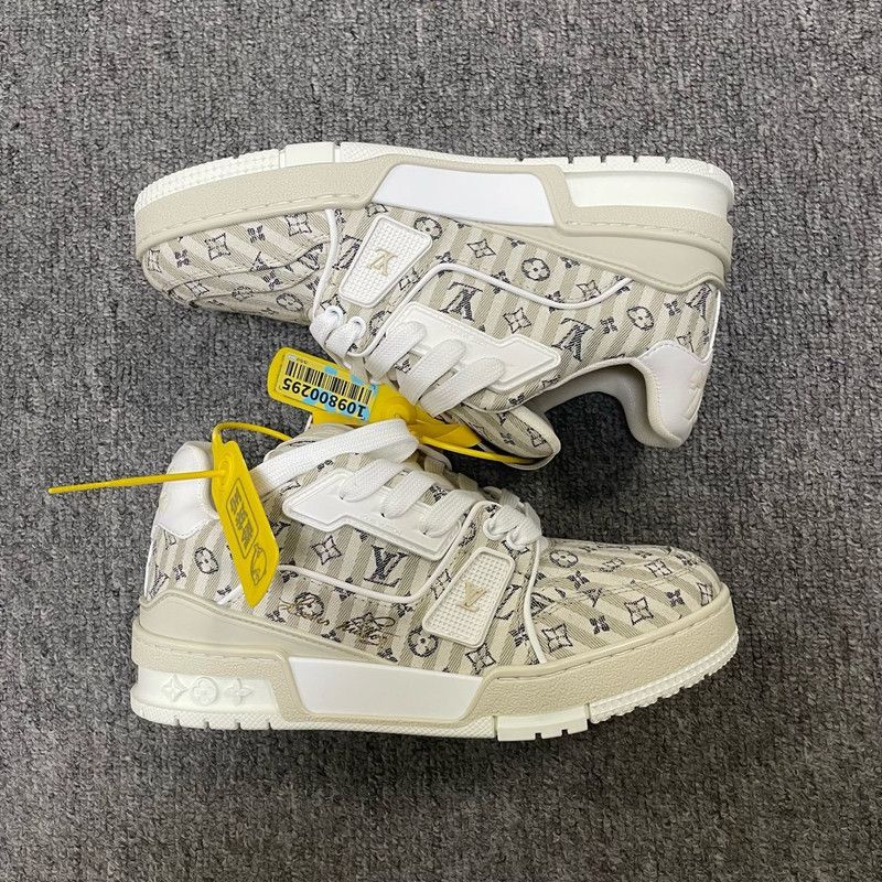 Louis Vuitton Louis Vuitton Trainer Sneakers in Light Brown 0079 Size US 5.5 / EU 38 - 5 Thumbnail