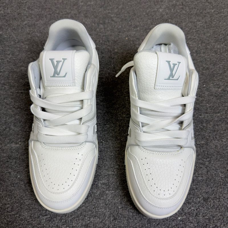 Louis Vuitton Louis Vuitton Low-top White Trainer Sneakers 0079 Size US 7.5 / EU 40-41 - 2 Thumbnail