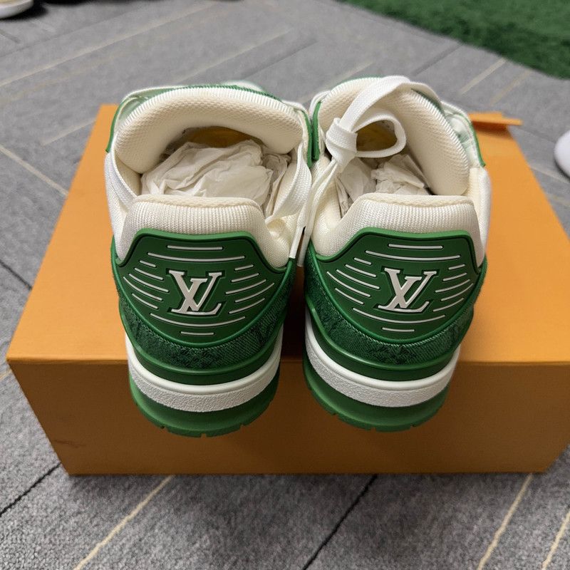 Louis Vuitton Louis Vuitton Green and White Trainer Sneakers 0079 Size US 8 / EU 41 - 3 Thumbnail