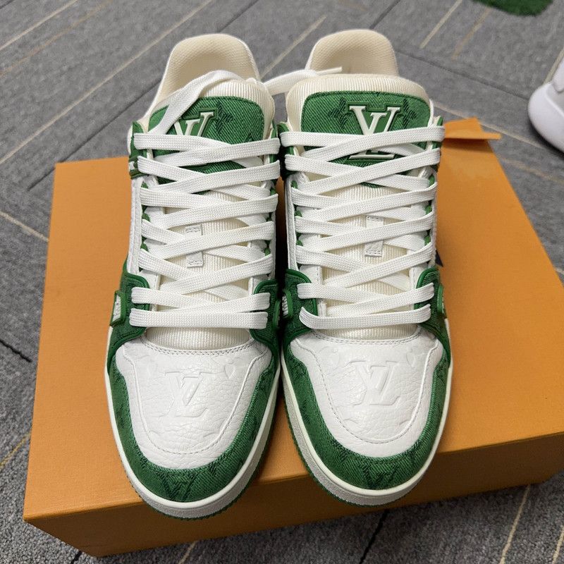 Louis Vuitton Louis Vuitton Green and White Trainer Sneakers 0079 Size US 8 / EU 41 - 2 Thumbnail