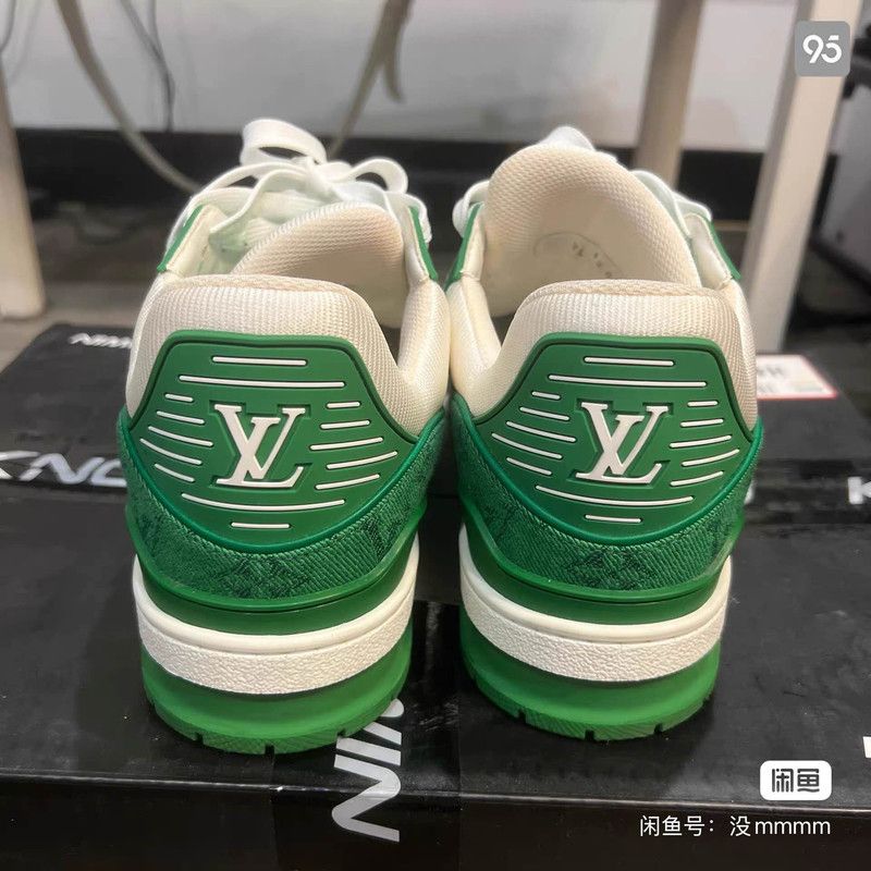Louis Vuitton Louis Vuitton Green and White Trainer Sneakers 0079 Size US 8 / EU 41 - 3 Thumbnail