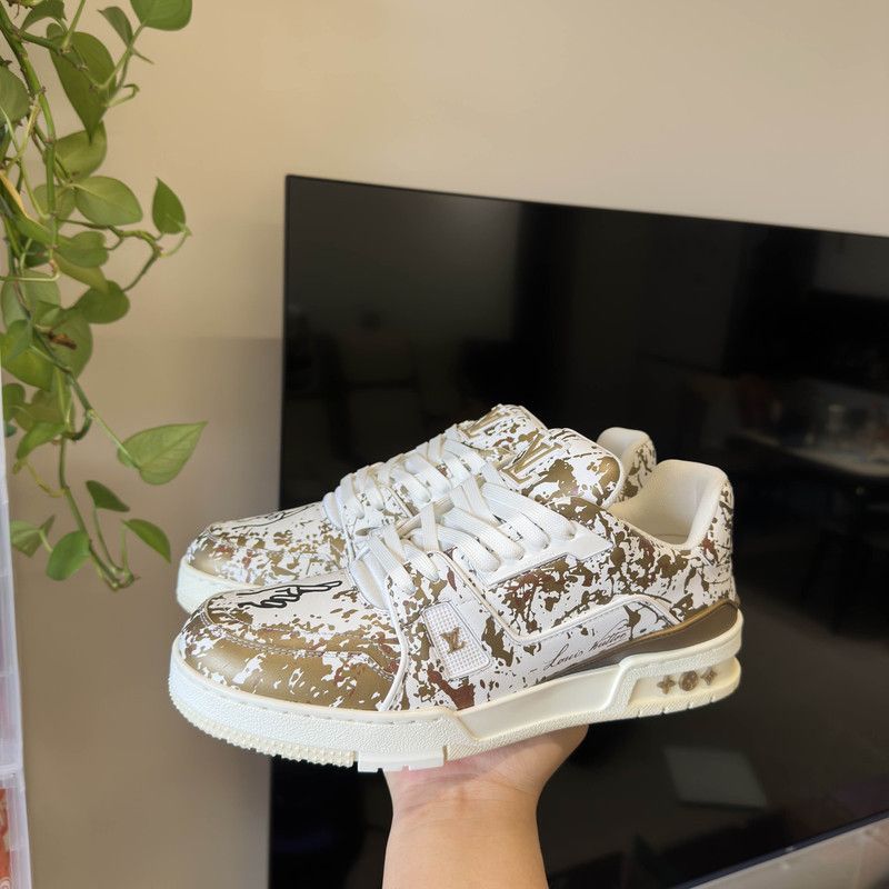 Louis Vuitton LEE QUIÑONES x LOUIS VUITTON Art Sneakers 0079 Size US 8 / EU 41 - 11 Thumbnail