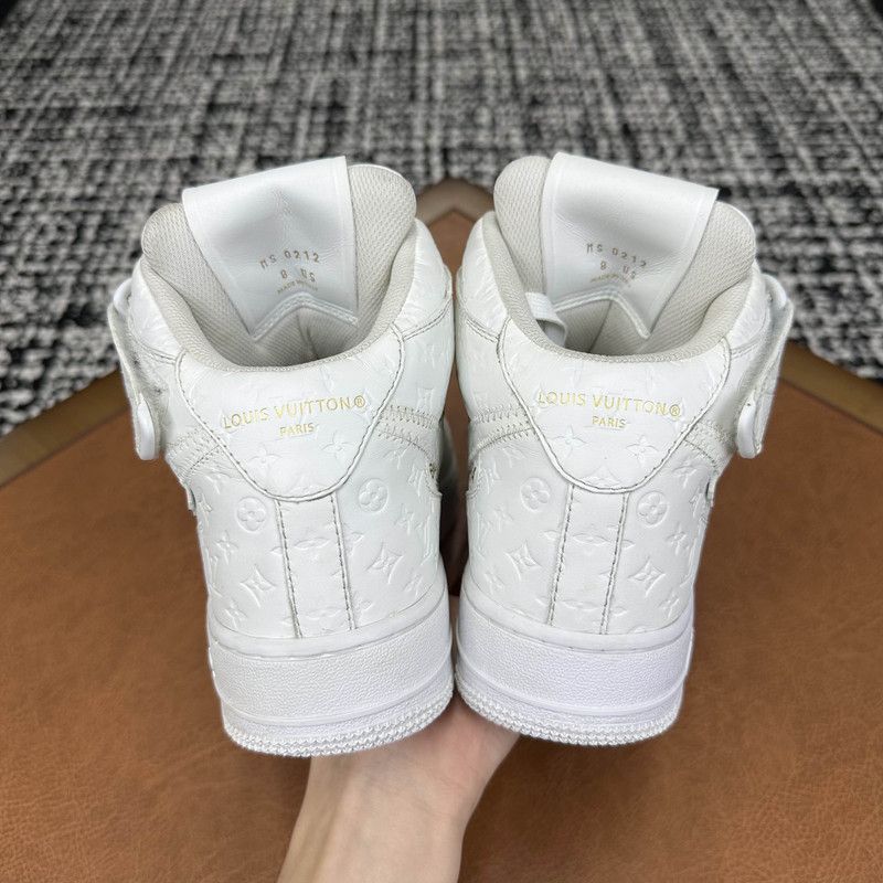 Louis Vuitton Louis Vuitton x Nike Stylish High-Top Sneakers 0079 Size US 8 / EU 41 - 3 Thumbnail