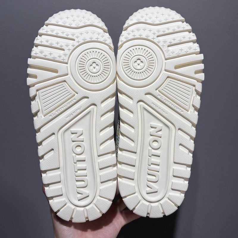 Louis Vuitton Louis Vuitton Trainer Leather Low-Top Sneakers 0079 Size US 6.5 / EU 39-40 - 4 Thumbnail