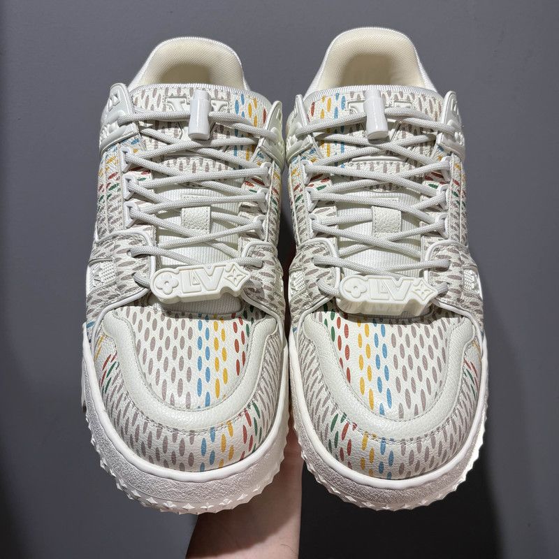 Louis Vuitton Louis Vuitton Trainer Low Top Leather Sneakers 0079 Size US 8 / EU 41 - 2 Thumbnail