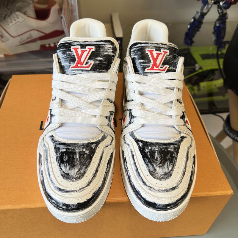 Louis Vuitton Louis Vuitton Artistic Low Top Sneakers for All 0079 Size US 11 / EU 44 - 10 Thumbnail