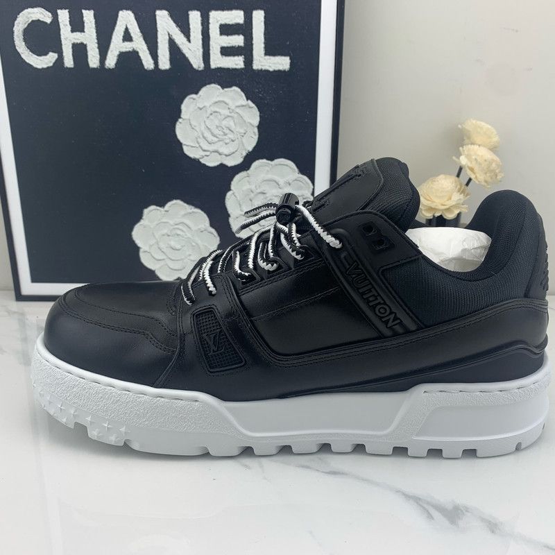 Louis Vuitton Louis Vuitton Trainer Maxi Black Casual Sneakers 0079 Size US 9.5 / EU 42-43 - 9 Thumbnail