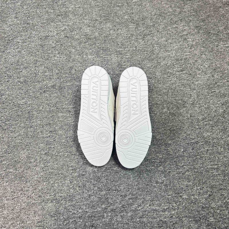 Louis Vuitton Louis Vuitton 2025 Spring Summer Trainer Sneakers 0079 Size US 10.5 / EU 43-44 - 4 Thumbnail