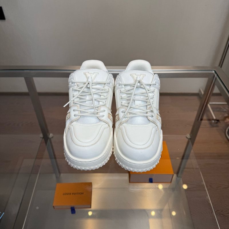 Louis Vuitton Louis Vuitton Trainer Maxi White Low-Top Sneakers 0079 Size US 10.5 / EU 43-44 - 2 Thumbnail