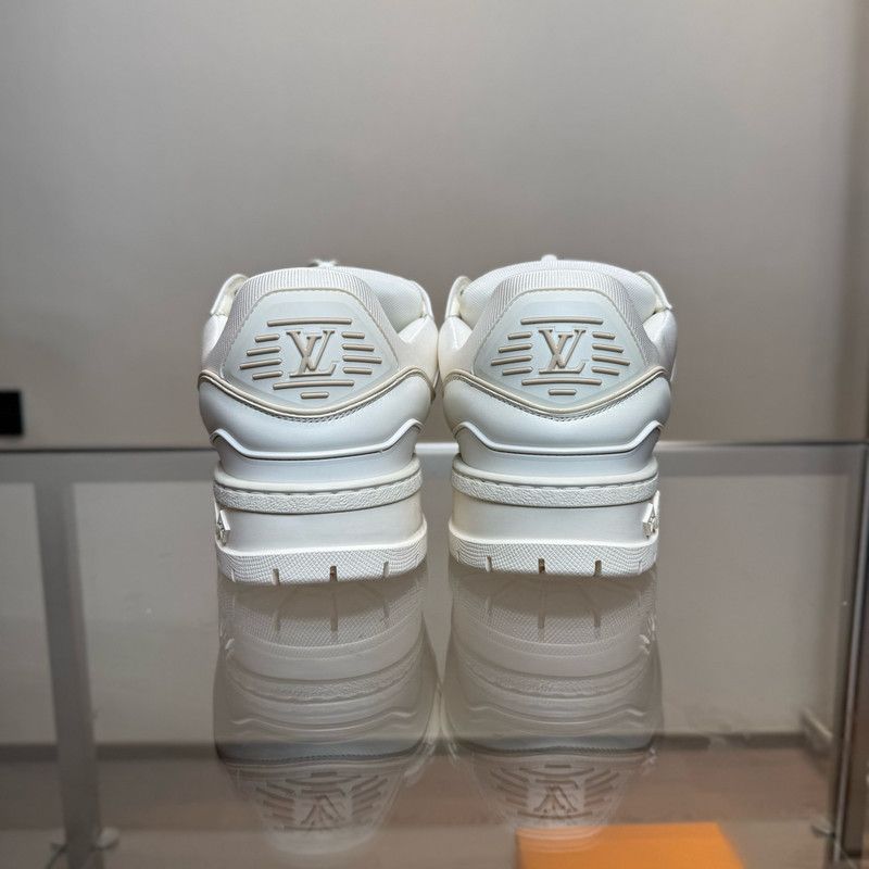 Louis Vuitton Louis Vuitton Trainer Maxi White Low-Top Sneakers 0079 Size US 10.5 / EU 43-44 - 3 Thumbnail