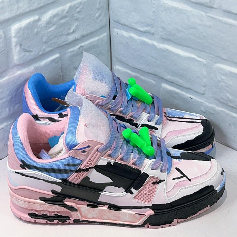 Louis Vuitton Louis Vuitton Trainer Low Top Sneakers with Colorful Graffiti 0079 Size US 9 / EU 42 - 3 Thumbnail