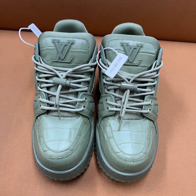 Louis Vuitton Louis Vuitton Trainer Maxi Low-top Sneakers in Green 0079 Size US 8.5 / EU 41-42 - 2 Thumbnail