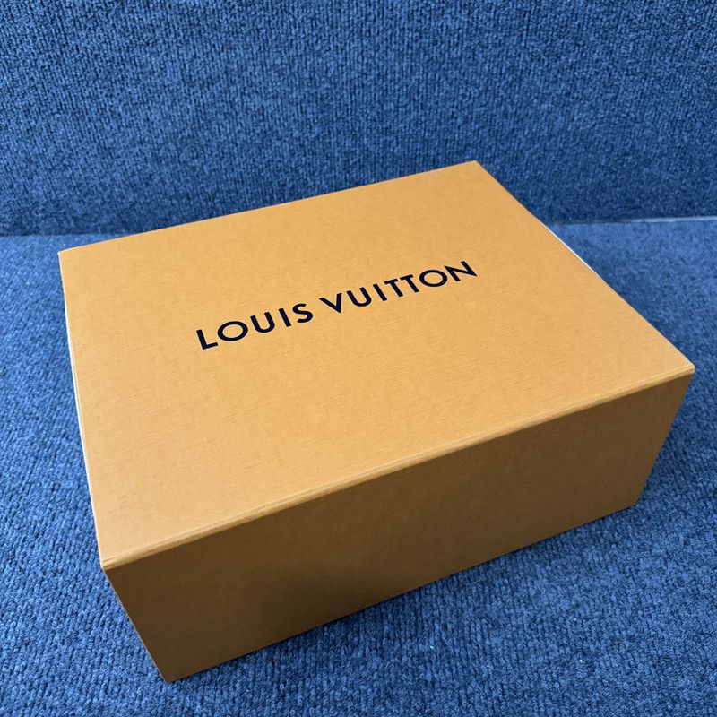 Louis Vuitton Louis Vuitton Red Trainer Maxi Sneakers for Men 0079 Size US 11 / EU 44 - 6 Thumbnail