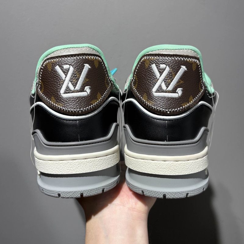 Louis Vuitton Louis Vuitton Trainer Low-Top Fashion Sneakers 0079 Size US 8 / EU 41 - 3 Thumbnail