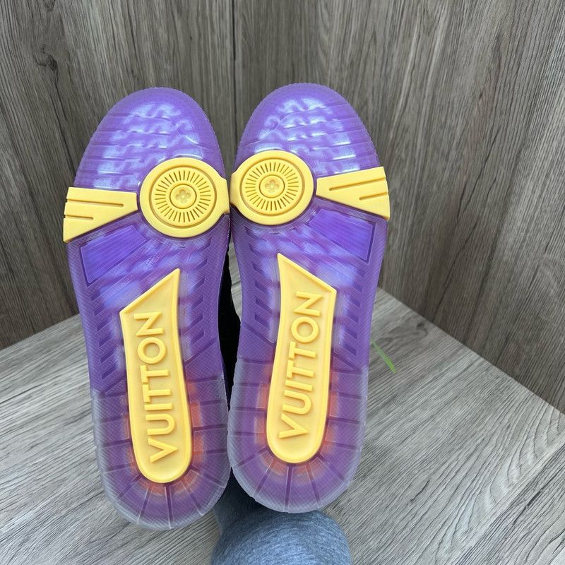 Louis Vuitton Louis Vuitton Trainer Casual Sneakers in Purple and Black 0079 Size US 8.5 / EU 41-42 - 6 Thumbnail