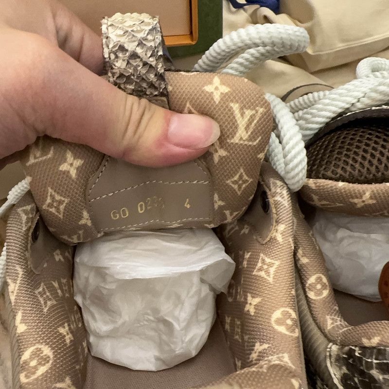 Louis Vuitton Louis Vuitton Fashion Low-top Sneakers for Men 0079 Size US 7.5 / EU 40-41 - 5 Thumbnail